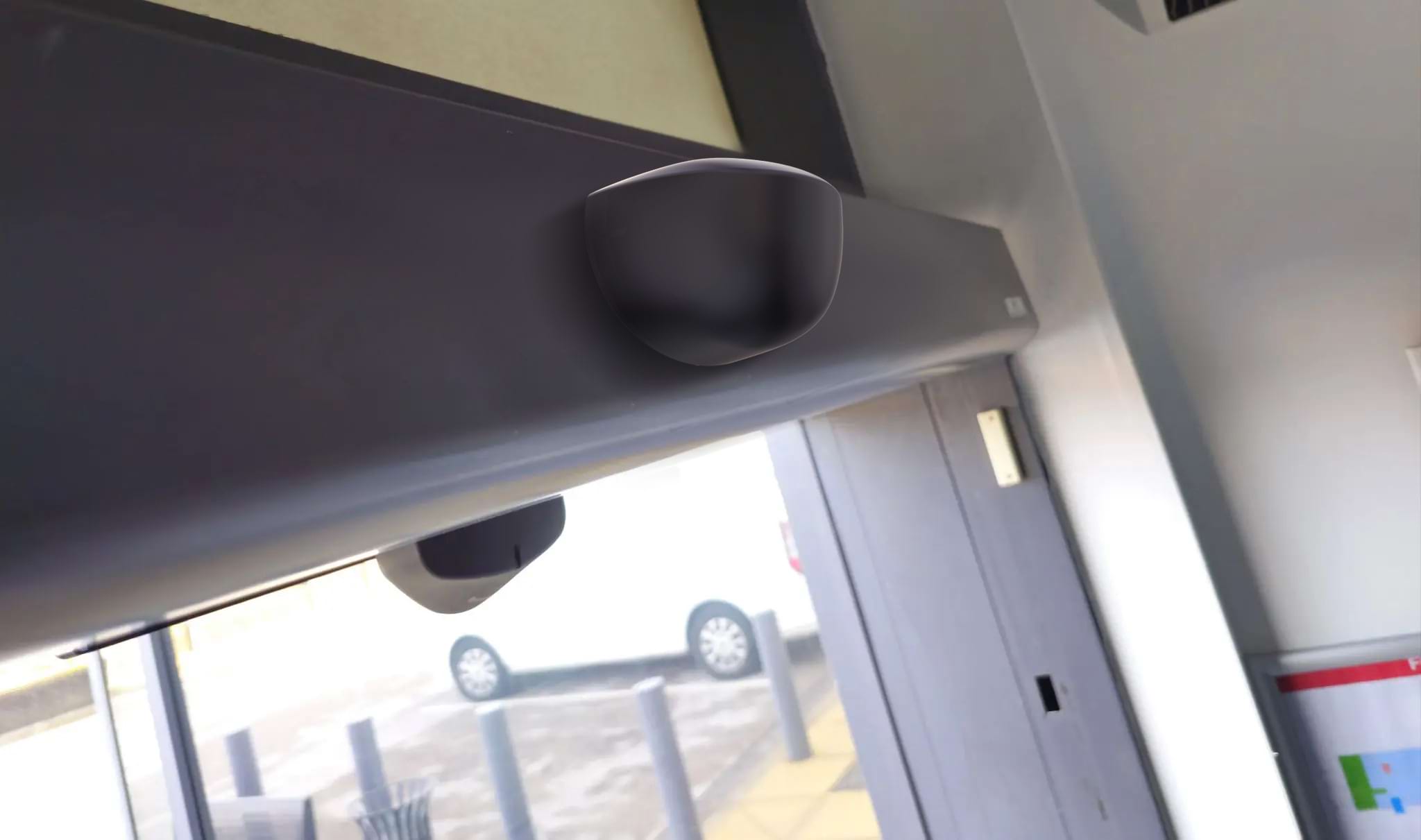 How Automatic Door Sensors Work Reliably Under Various Environmental Conditions 